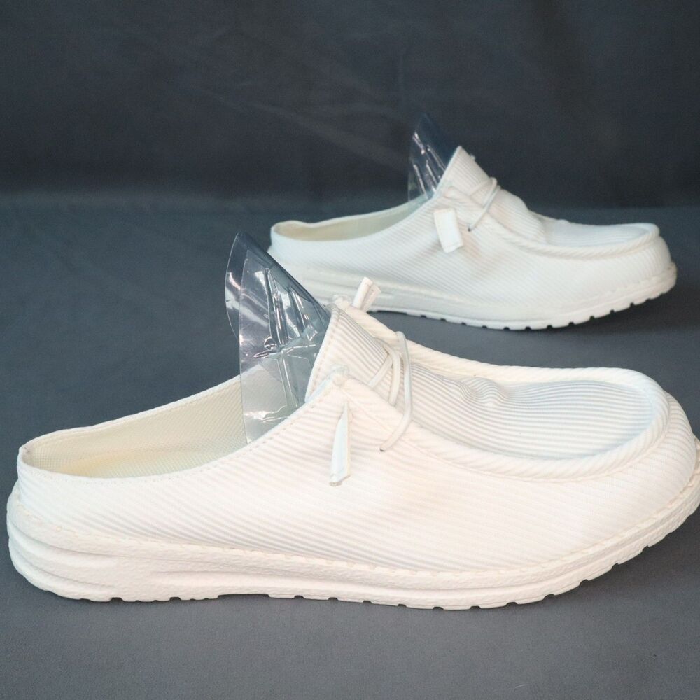 White Slip on Mule Sneaker Light-weight NEW Size 39 (8-8.5)
